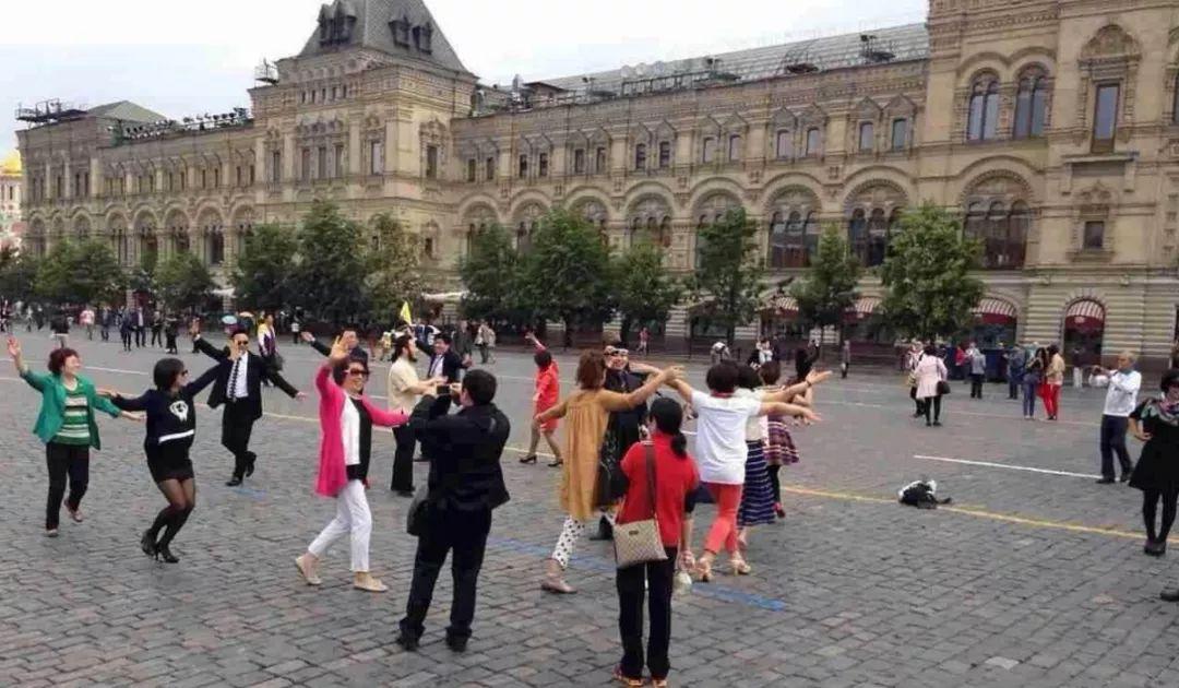 最新广场舞风潮，舞动篇章（2013年）